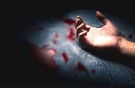 तीन महीने बाद कब्र से निकाला महिला प्रोफेसर का शव, बेटी-दामाद पर है हत्या का आरोप
