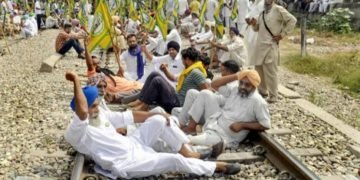 ‘रेल रोको’ आंदोलन के मद्देनजर यूपी में अलर्ट, किसान नेताओं को दी गई ये चेतावनी