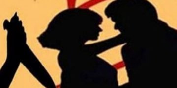 पत्नी ने अपने इश्क को परवान चढ़ाने के लिये प्रेमी के साथ मिलकर की पति की हत्या