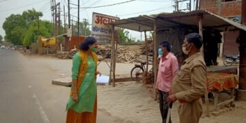 लॉकडाउन का उलंघन करने वाले लगभग दो दर्जन से अधिक दुकानदारों के विरुद्ध एसडीएम सलोन ने की कार्यवाही