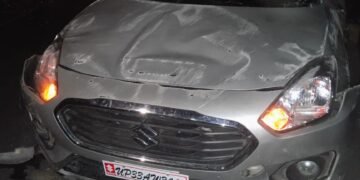 ओवरब्रिज पर पलटी कार चालक सहित 5 लोग गंभीर रूप से घायल