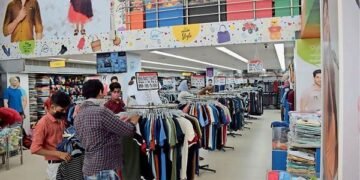 सोमवार से मॉल्स, बाजार व रेस्टोरेंट खोल दिये जाएंगे,सरकार ने जारी की गाइडलाइंस