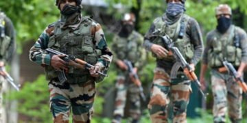 सोपोर में पुलिस और CRPF की संयुक्त टीम पर हमला, 2 पुलिसकर्मी शहीद