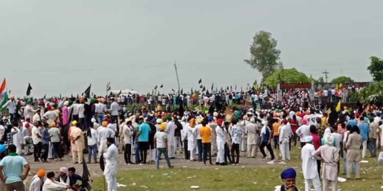 यूपी के लखीमपुर खीरी में बवाल में पांच किसानों की मौत
