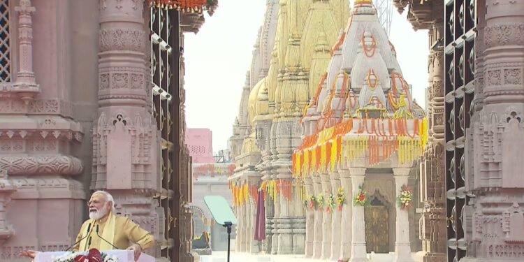 काशी विश्वनाथ कॉरिडोर’ का लोकार्पण, कहा- यहां सिर्फ डमरू वाले की सरकार