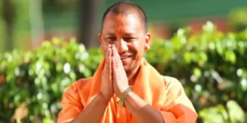 BJP की विधायक दल की बैठक में नेता चुने गए योगी आदित्यनाथ