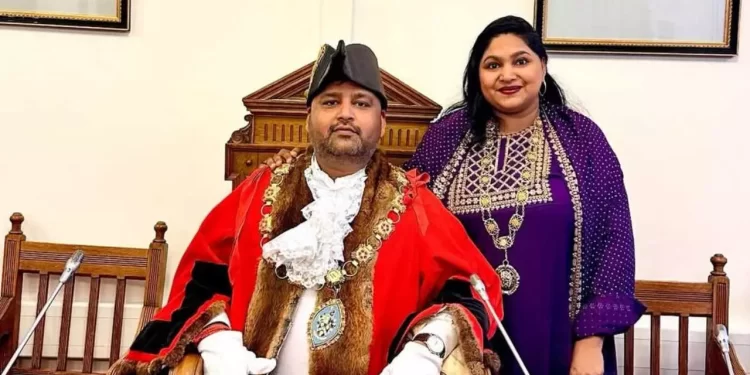 इंग्लैंड के वेलिंगबोरो के मेयर चुनाव में एकमात्र भारतीय मूल के उम्मीदवार चुनें गए “राज मिश्रा”
