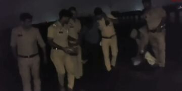पुलिस मुठभेड़ में ज्वेलर्स चोरी गिरोह के पांच बदमाश गिरफ्तार, दो के पैर में लगी गोली