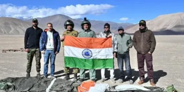 बर्फीली चोटियों में स्वदेशी पैराशूट से उतरेंगे भारतीय सेना के जवान, लद्दाख में सफल परीक्षण