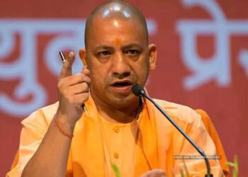 दंगा किया तो बाप-दादाओं की कमाई से भी धोना पड़ेगा हाथ, सीएम योगी आदित्यनाथ